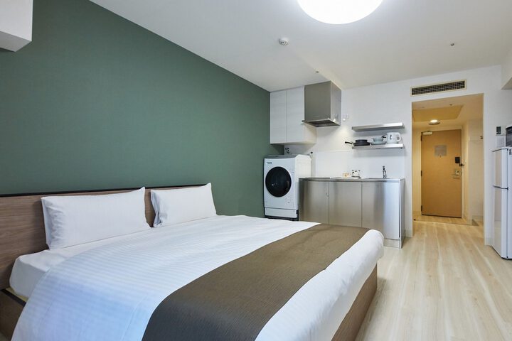 Room 25 of 108
