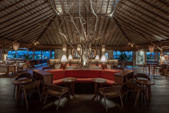 Dining 118 of 149