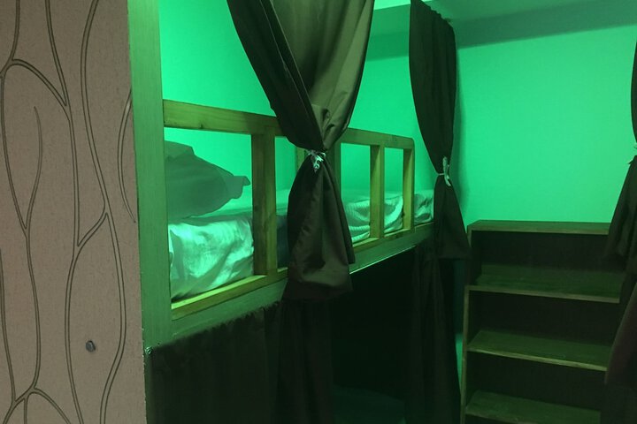 Room 6 of 11