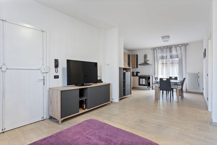 Room 18 of 25
