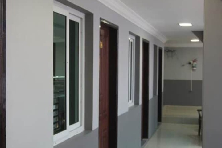 Ballroom/Hall 28 of 32