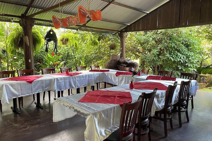 Dining 28 of 42