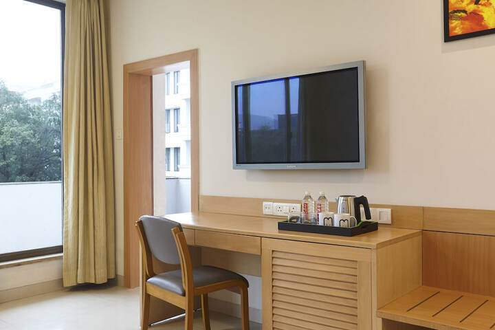 Room 15 of 45