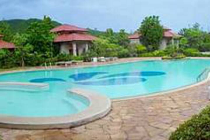 Pool 6 of 6