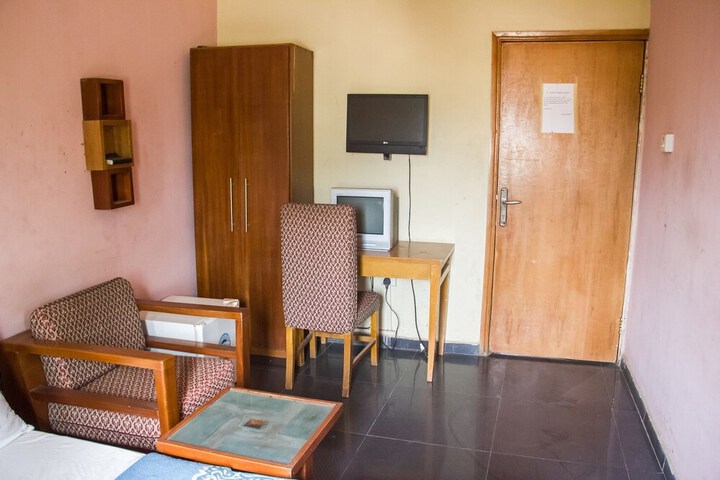 Room 15 of 29