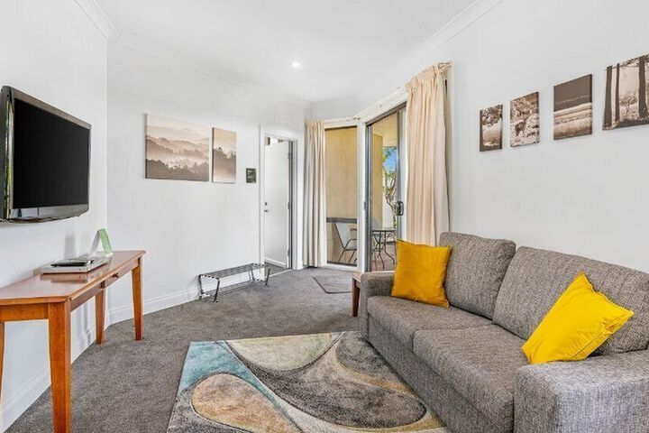 Room 42 of 114