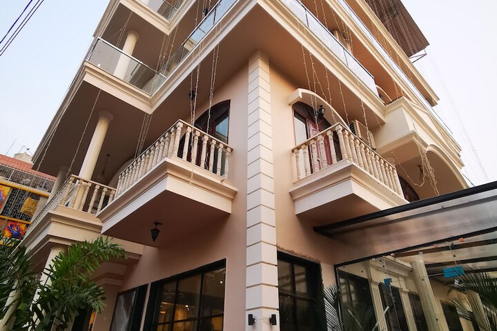 Hotel 35 of 37