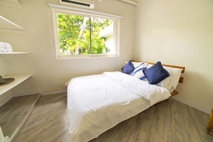 Room 6 of 26
