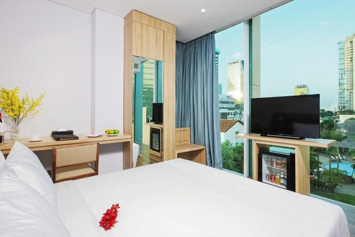 Room 8 of 40