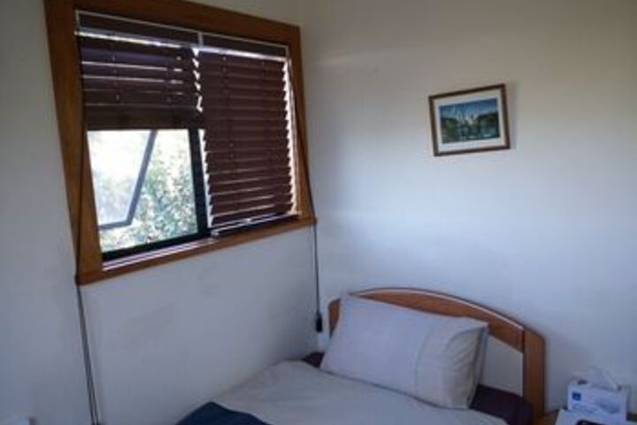 Room 25 of 66