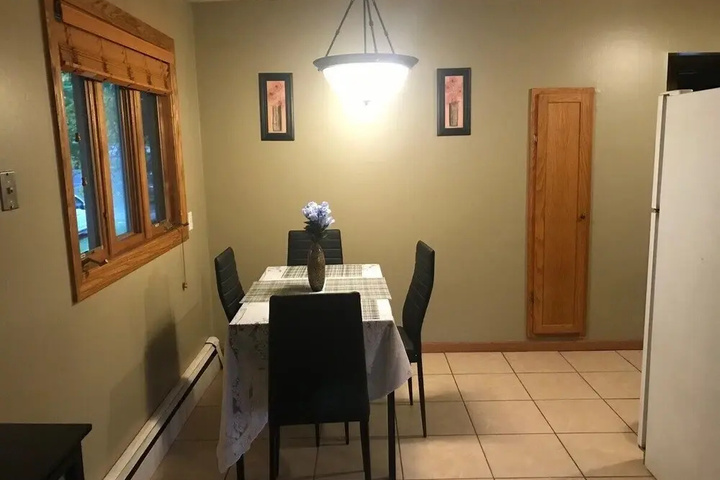 Room 9 of 15