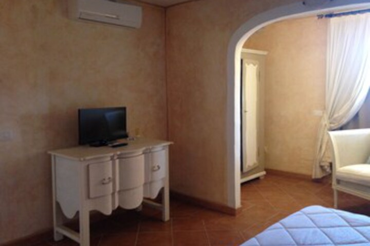 Room 16 of 26