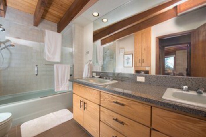Room 2 of 14