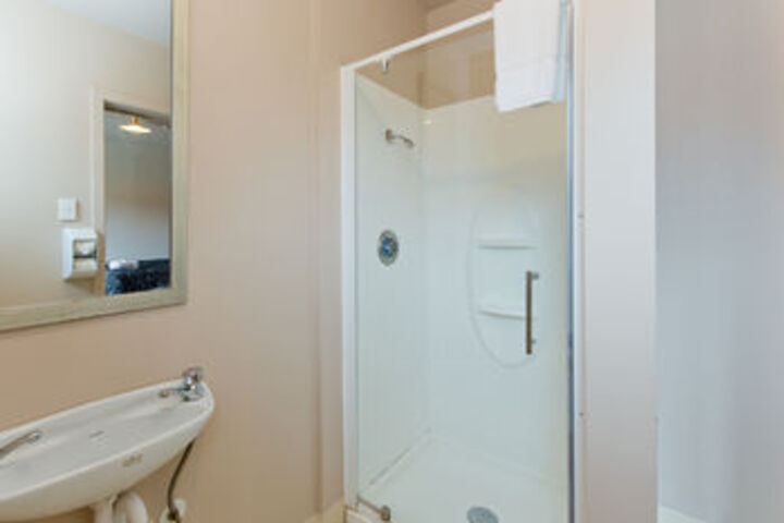 Room 2 of 17