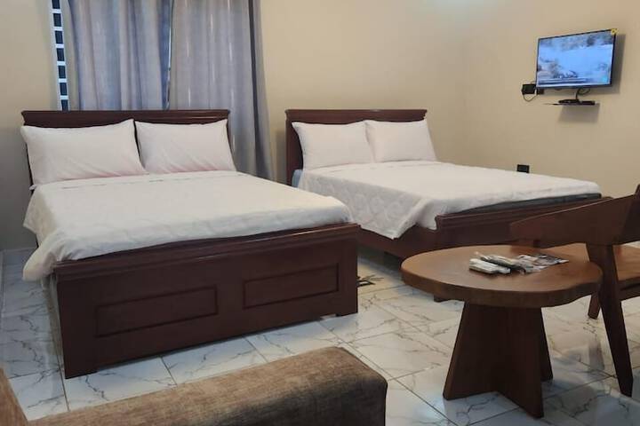 Room 9 of 23