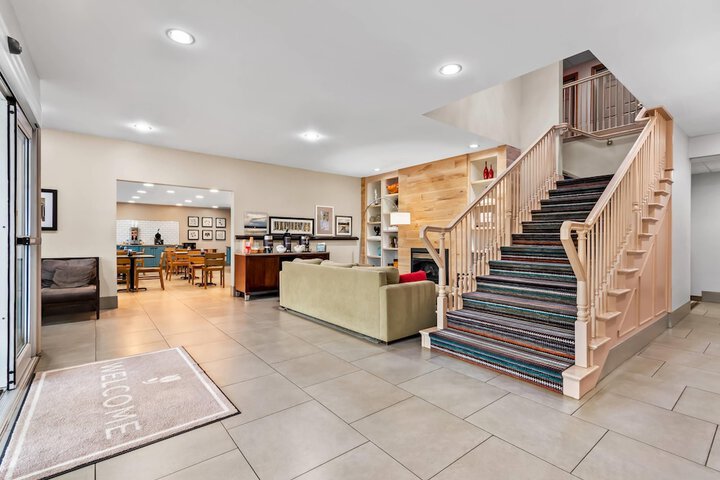 Lobby Entry