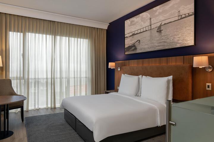 Room 81 of 309
