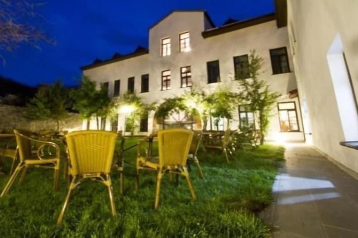 Hotel 42 of 44