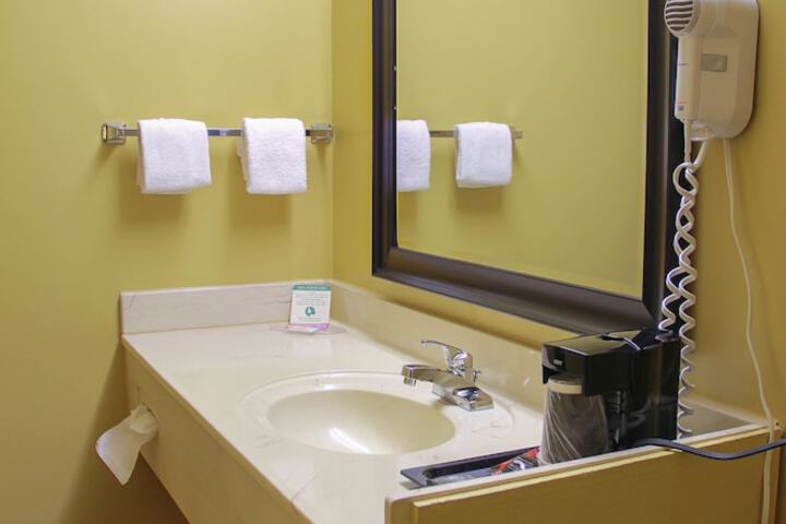 Room 15 of 79