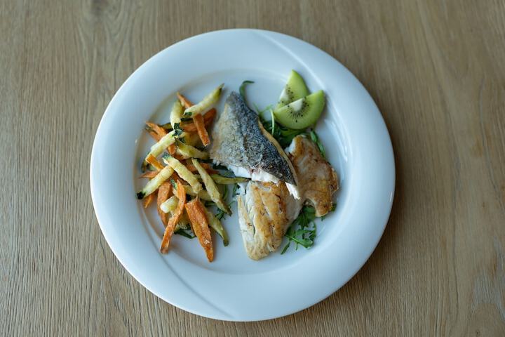 Dining 39 of 66