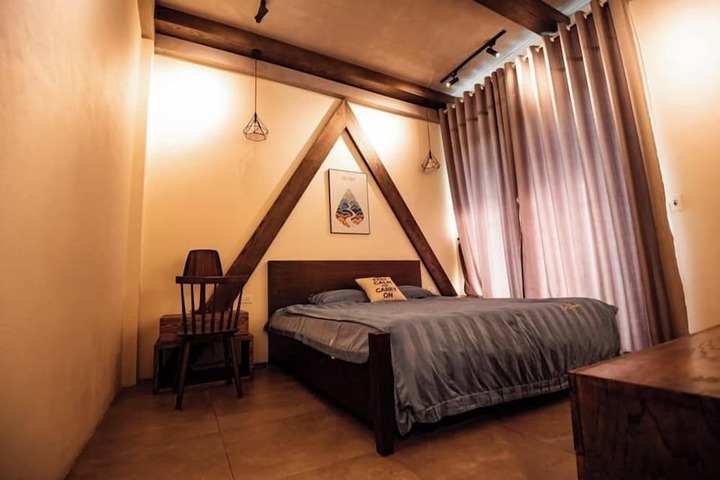 Room 48 of 80