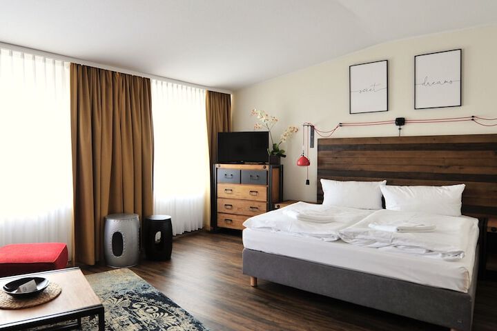 Room 13 of 60