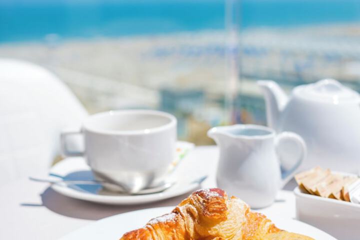 Breakfast/Coffee Service 42 of 55