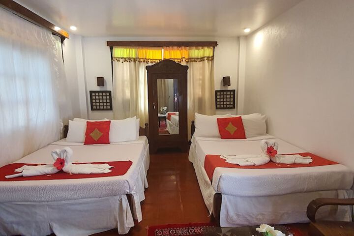 Room 3 of 141