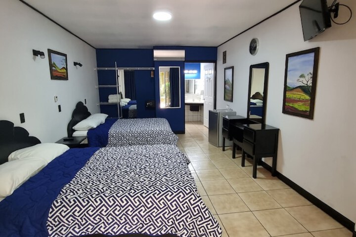 Room 19 of 91
