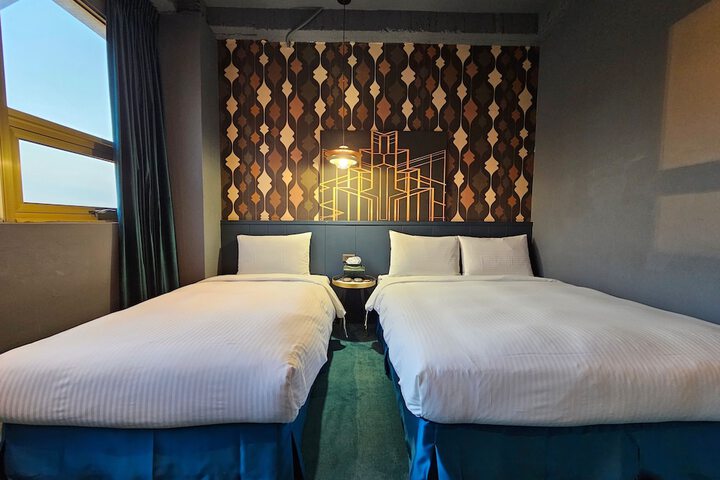 Room 18 of 49