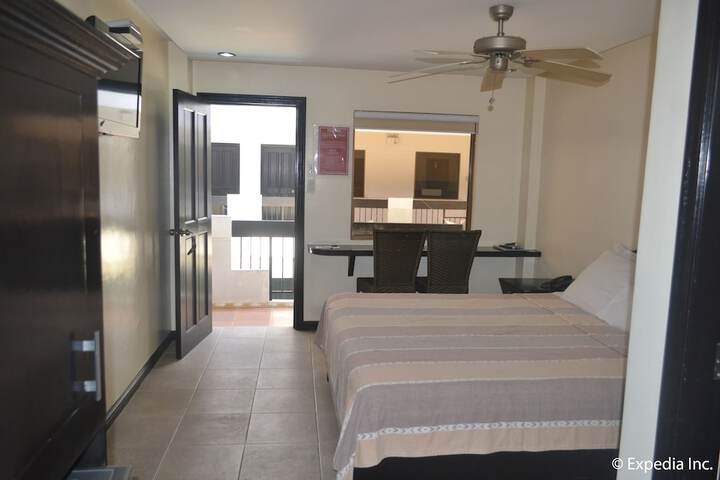 Room 17 of 65