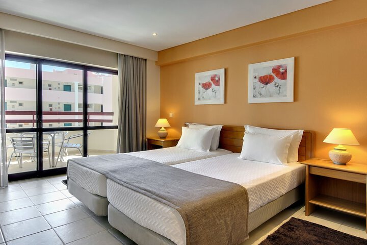 Room 18 of 38