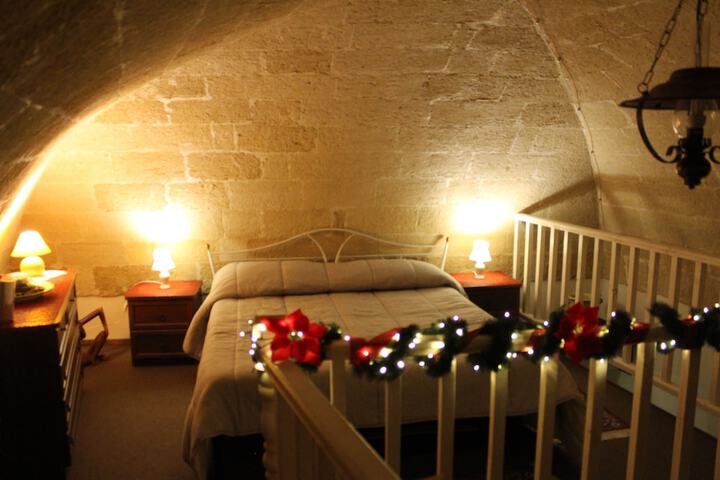 Room 2 of 21