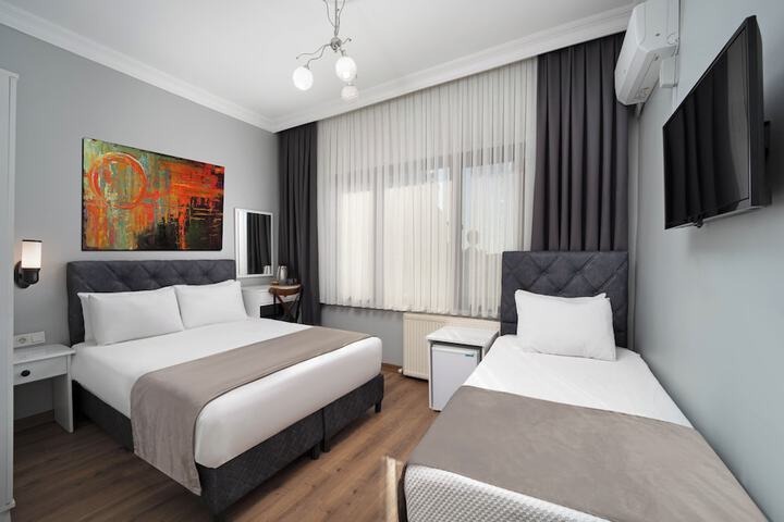 Room 17 of 31
