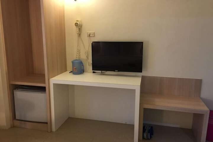 Room 12 of 48
