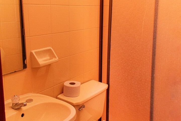Room 30 of 39