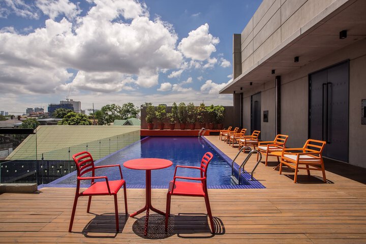 Pool 4 of 27