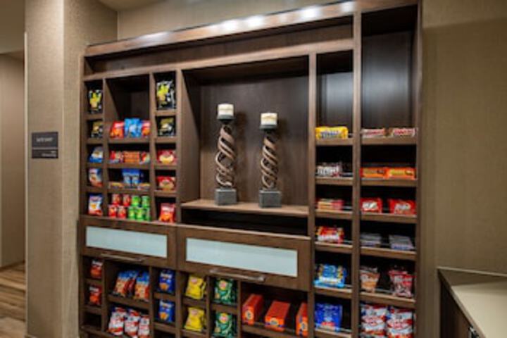 Snack bar