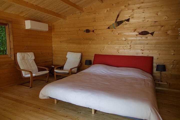 Room 28 of 53