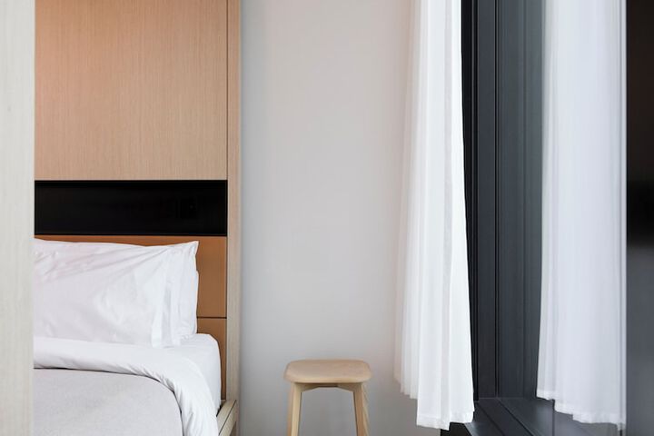 Room 18 of 36