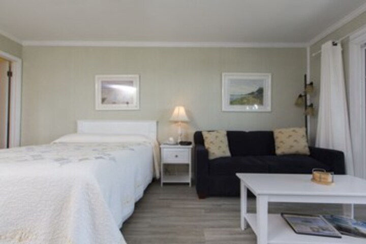 Room 46 of 663