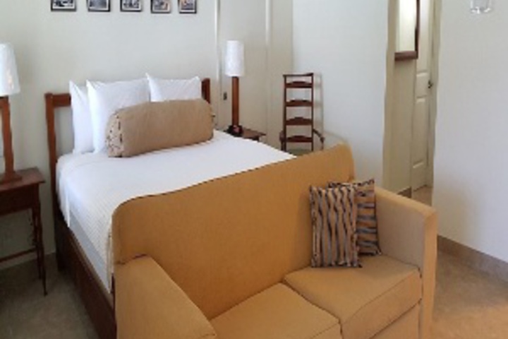 Room 56 of 695