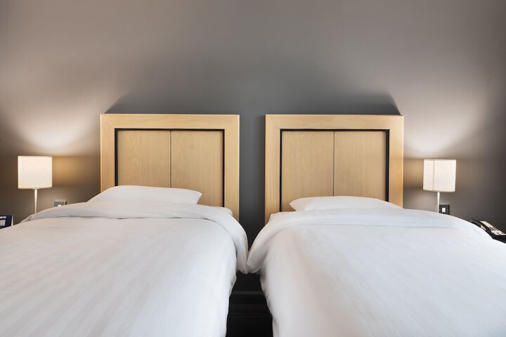 Room 16 of 29