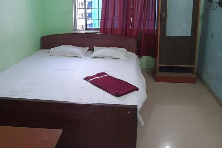 Room 5 of 26