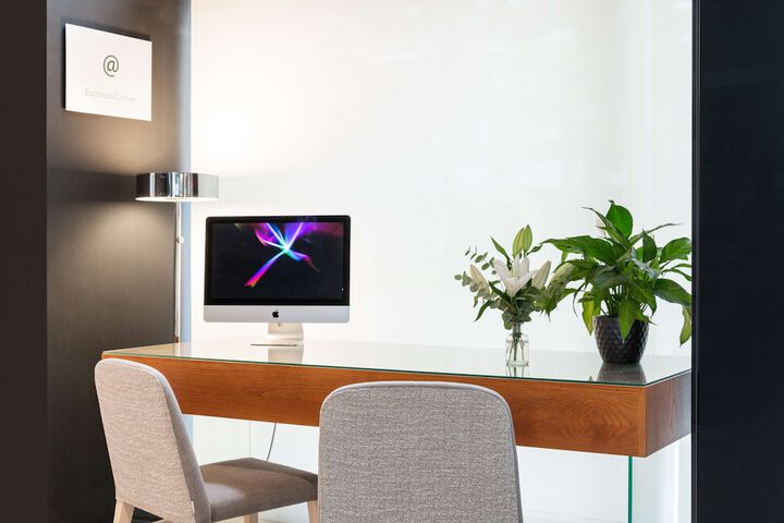 Guest Lobby