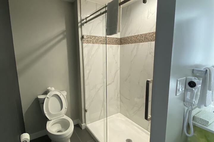 Room 10 of 10