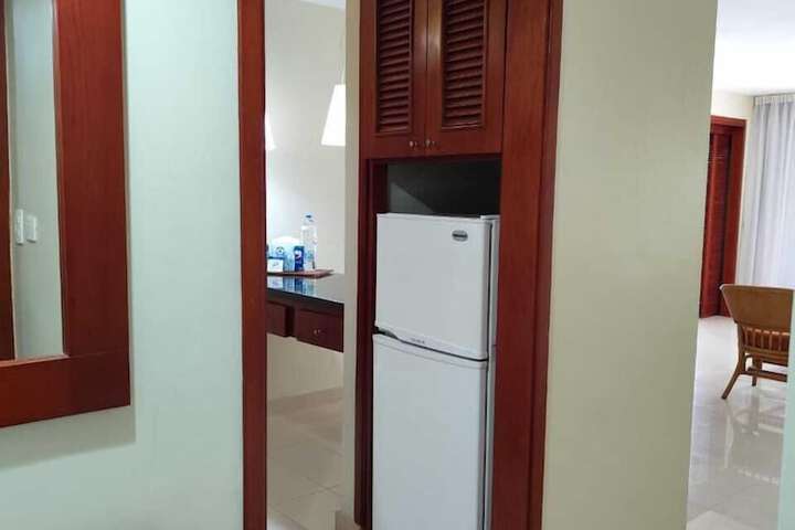 Room 16 of 40