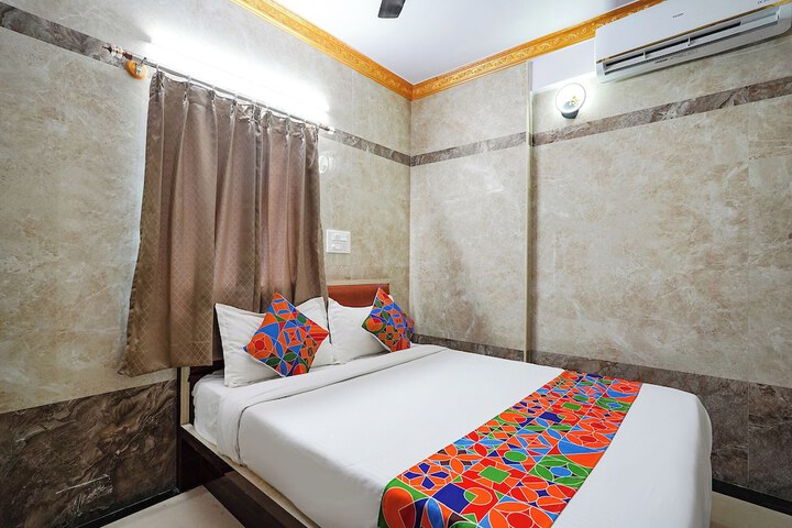 Room 20 of 28