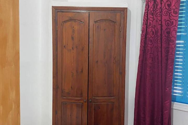 Room 8 of 42