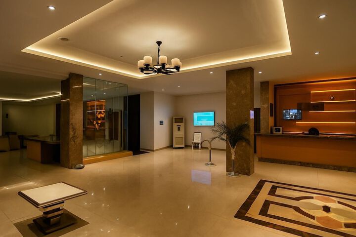 Hotel Interior 7 of 102